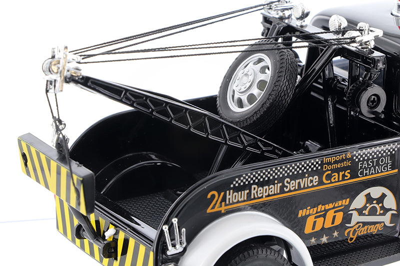 1953 Chevrolet® Tow Truck