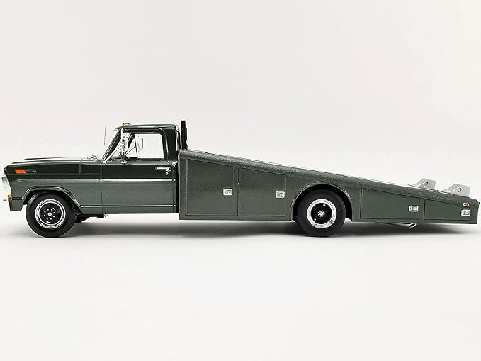 1970 Ford Ramp Truck Green