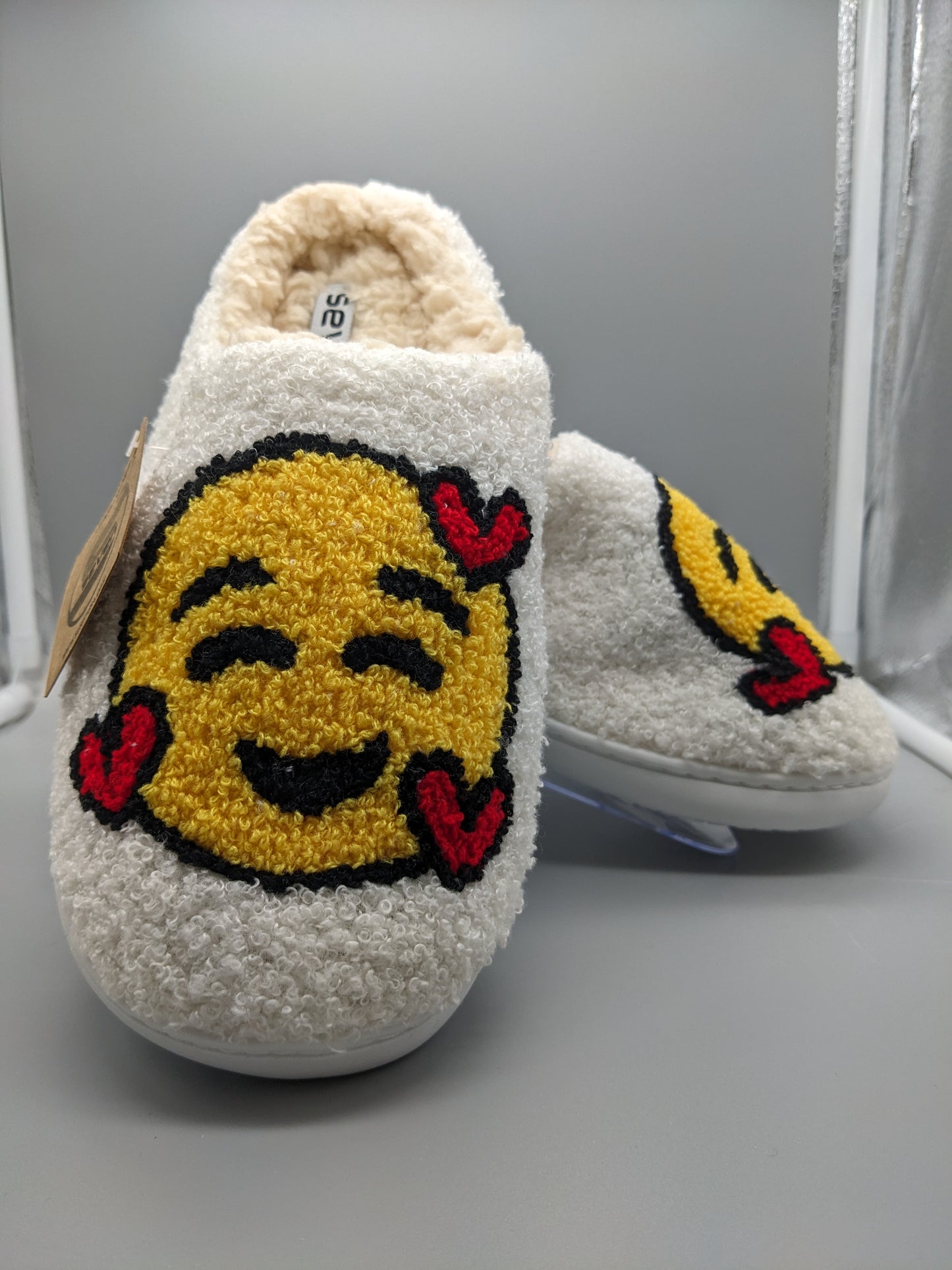 Surf 7 Love Emoji Slip-ons / House Shoes